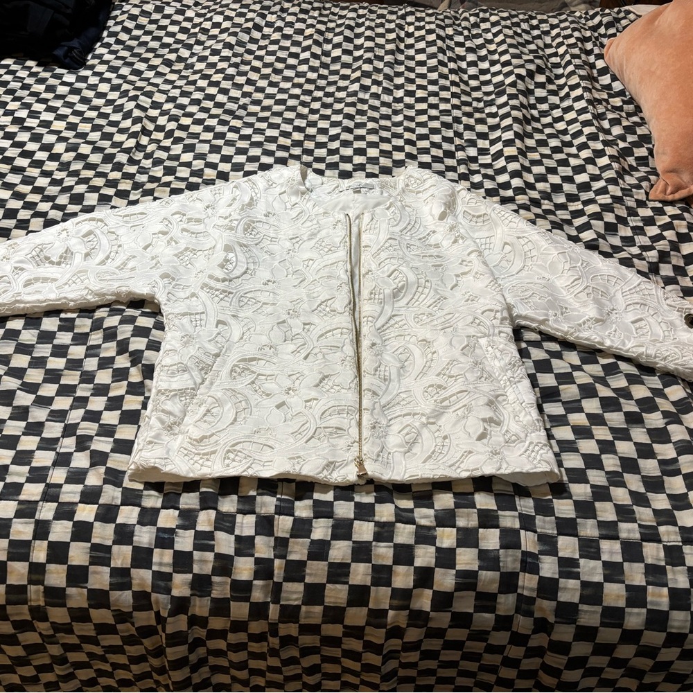 Badgley Mischka White Embroidered Blazer